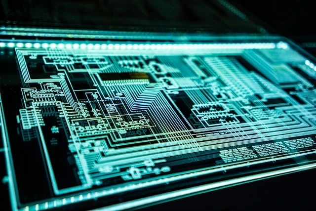 Cybersecurity - Neue Bedrohungen, fortschrittliche Abwehrtechniken und die Bedeutung von Datenschutz und -sicherheit