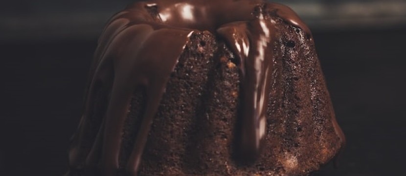 Glücks-Schokokuchen 2023 mit suuuper leckerer Schokoladenglasur