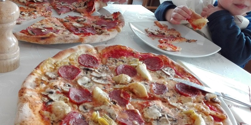 Die perfekte Pizza selber machen – Lecker wie beim Italiener – Mit Top Rezept !!!