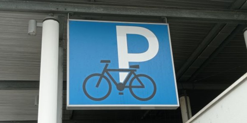 Die Bedeutung von Fahrradparkplätzen und Fahrradparkhäusern für die urbane Mobilität