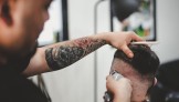 Gefahr durch Barbershop-Besuch – Experte warnt vor Ausbreitung einer hochansteckenden Hautpilzinfektion